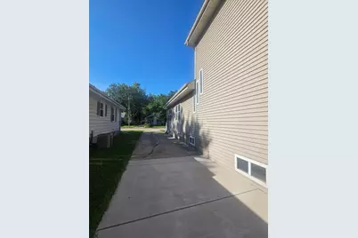 234 Pearl Avenue, Loves Park, IL 61111 - Photo 5