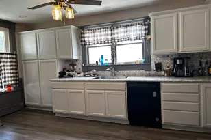 405 8th St, Mendota, IL 61342 - Photo 3