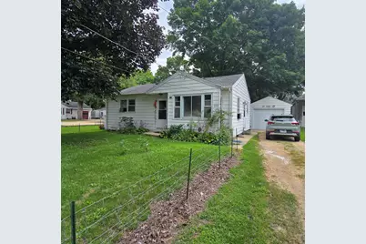 704 Douglas Avenue, Dixon, IL 61021 - Photo 23