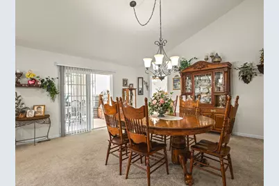 910 Madison Avenue, McHenry, IL 60050 - Photo 9