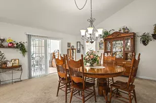 910 Madison Ave, McHenry, IL 60050 - Photo 9