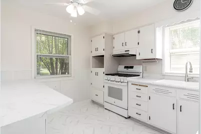 613 Napoleon Street, Rockford, IL 61103 - Photo 11