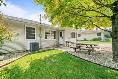 2327 Wisconsin Road, Rockford, IL 61108 - Photo 21