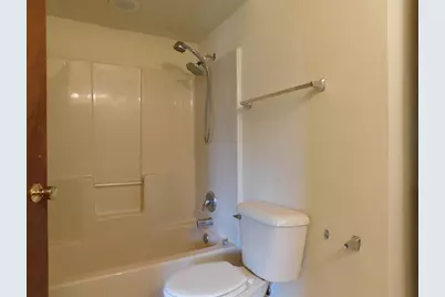 766 Tulip Lane, Rockford, IL 61107 - Photo 15