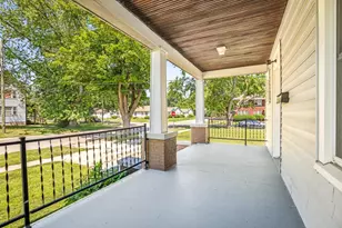 1706 8th St, Rockford, IL 61104 - Photo 5