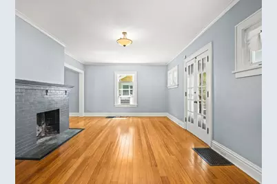 443 Hinkley Ave, Rockford, IL 61101 - Photo 7