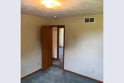 211 Forest Drive, Kirkland, IL 60146 - Photo 9