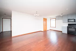 902 Foley Rd, Belvidere, IL 61008 - Photo 7
