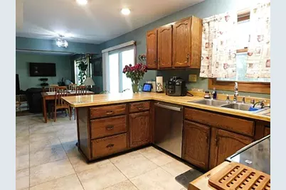 113 Queensbury Place NE, Poplar Grove, IL 60165 - Photo 7