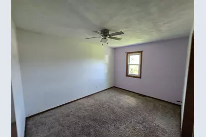 6984 Squaw Prairie Road, Belvidere, IL 61008 - Photo 11