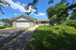 6984 Squaw Prairie Rd, Belvidere, IL 61008 - Photo 1