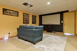 9960 Flint Ct, Roscoe, IL 61073 - Photo 13