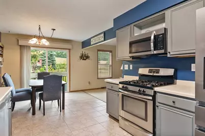 9960 Flint Court, Roscoe, IL 61073 - Photo 7