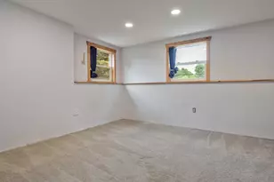 9960 Flint Ct, Roscoe, IL 61073 - Photo 15