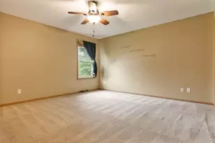 9960 Flint Ct, Roscoe, IL 61073 - Photo 9