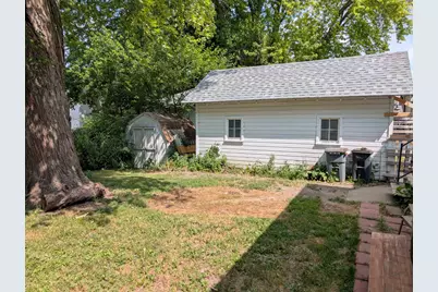 1124 S State Avenue, Freeport, IL 61032 - Photo 11