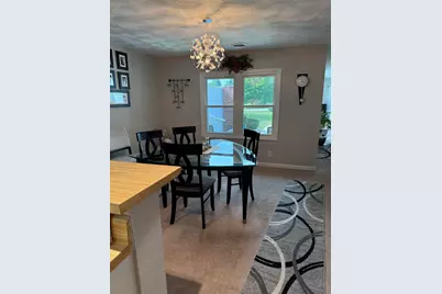 615 Woodbridge Lane #Unit 1, Freeport, IL 61032 - Photo 7