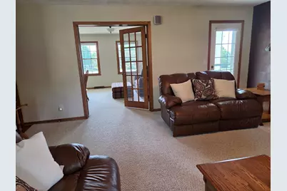 6628 Lindbloom Lane, Cherry Valley, IL 61016 - Photo 9