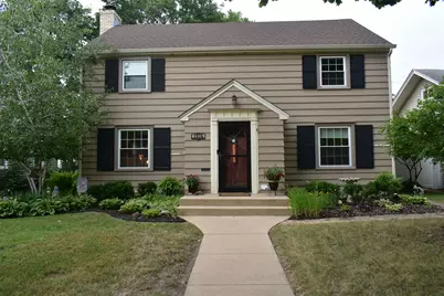 1916 Melrose Street, Rockford, IL 61103 - Photo 1