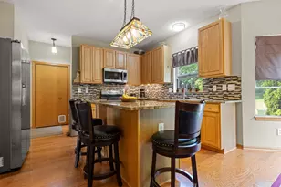 706 W Hampton Ave, Loves Park, IL 61111 - Photo 7