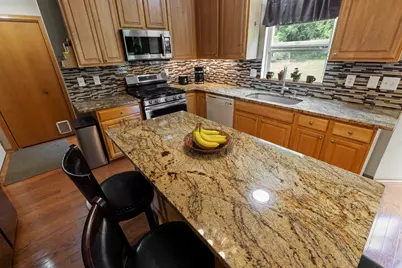 706 W Hampton Avenue, Loves Park, IL 61111 - Photo 13