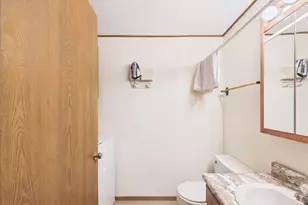 1114 Lynwood Ct, Freeport, IL 61032 - Photo 11