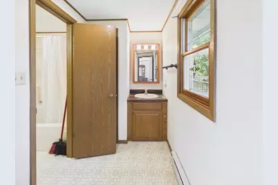 1114 Lynwood Court, Freeport, IL 61032 - Photo 15