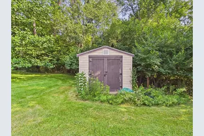 1114 Lynwood Court, Freeport, IL 61032 - Photo 33