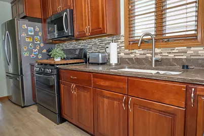 602 W 2nd North Street, Wenona, IL 61377 - Photo 7
