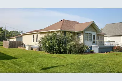 602 W 2nd North Street, Wenona, IL 61377 - Photo 5