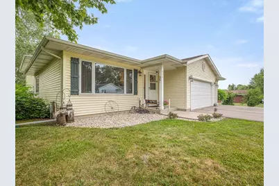 414 SE Lamplighter Loop, Poplar Grove, IL 61065 - Photo 5