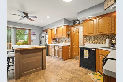 414 SE Lamplighter Loop, Poplar Grove, IL 61065 - Photo 13