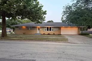 2205 Wyoming Dr, Rockford, IL 61108 - Photo 1