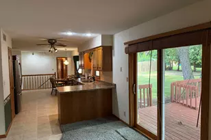 2109 W Cimarron Dr, Freeport, IL 61032 - Photo 7