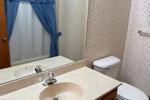 2109 W Cimarron Dr, Freeport, IL 61032 - Photo 13