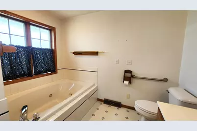 11056 Center Road, Durand, IL 61024 - Photo 43