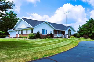 11056 Center Rd, Durand, IL 61024 - Photo 1