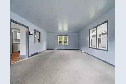 704 12th Avenue, Sterling, IL 61081 - Photo 7