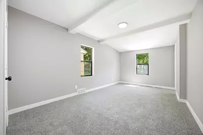 731 James Avenue, Rockford, IL 61107 - Photo 29