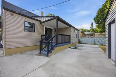 731 James Avenue, Rockford, IL 61107 - Photo 33