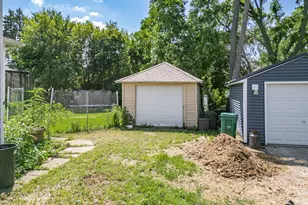 1011 Whitney Blvd, Belvidere, IL 61008 - Photo 3