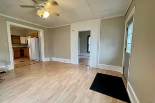 807 Garfield Ave, Belvidere, IL 61008 - Photo 5