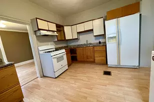 807 Garfield Ave, Belvidere, IL 61008 - Photo 9