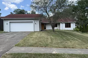 2902 Hanford Dr, Rockford, IL 61114 - Photo 1