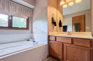 300 Gray Hawk Dr, Machesney Park, IL 61115 - Photo 15