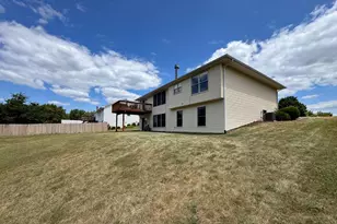 300 Gray Hawk Dr, Machesney Park, IL 61115 - Photo 31
