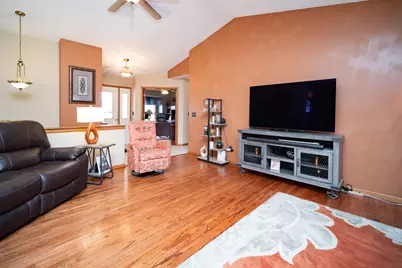 300 Gray Hawk Drive, Machesney Park, IL 61115 - Photo 5