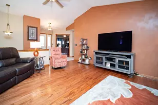 300 Gray Hawk Dr, Machesney Park, IL 61115 - Photo 5
