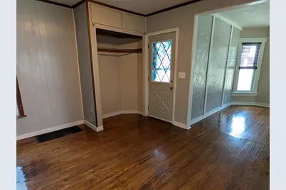 1453 S Float Avenue, Freeport, IL 61032 - Photo 3