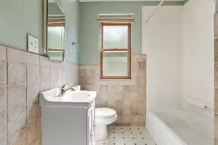 133 N Park Blvd, Freeport, IL 61032 - Photo 17